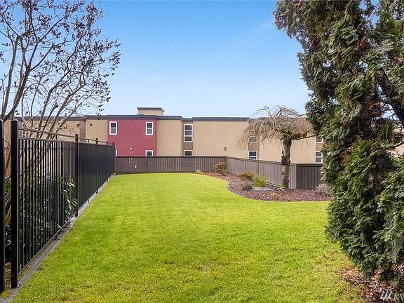 5th image of 2510 W Bertona St APT 105