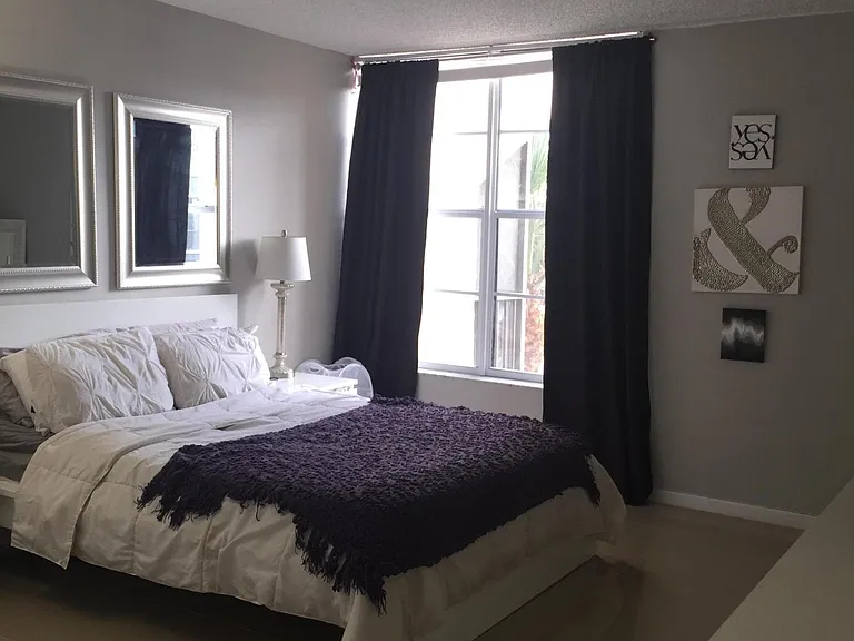 10 Royal Palm Way #2030 — Photo 23