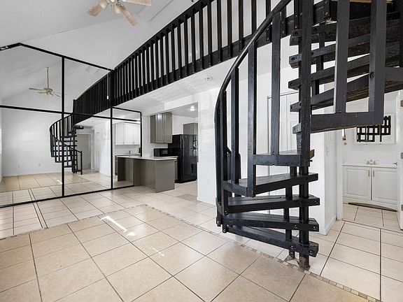 3rd image of 2142 Bradford St APT 302
