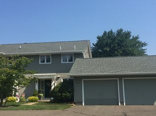 114 Vreeland Ct, Mahwah, NJ 07430
