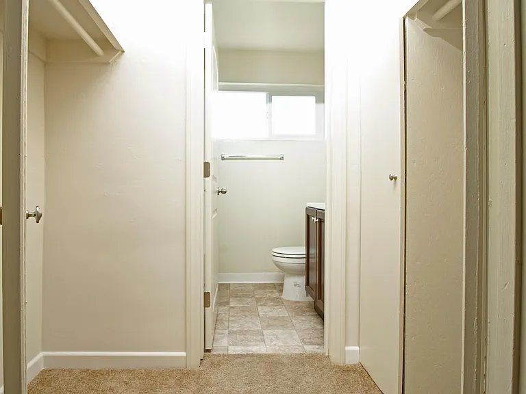 136 Euclid Ave — Photo 6