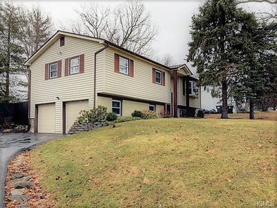 14 Johns Rd, Middletown, NY, 10941