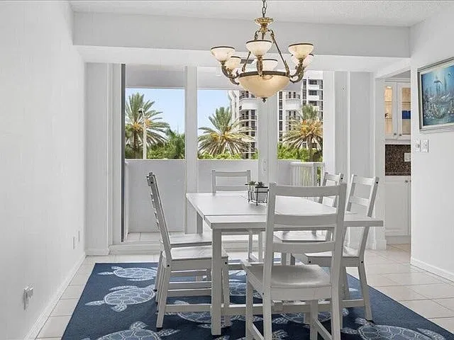 2 bed, 1570 sqft, $3,200 — Photo 4