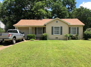 410 Elm Dr, Terrell, TX 75160