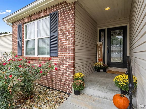 3rd image of 485 Bandmour Pl
