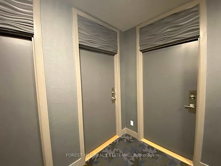 9618 Yonge St #605 — Photo 17