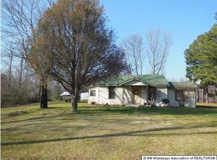 4734 Starlanding Rd E, Nesbit, MS 38651