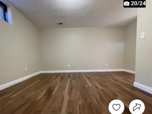 6 Dover Dr, Belleville, IL 62223