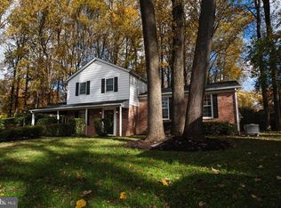 6 Hawthorn Ct, Rockville, MD 20850