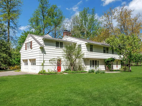 48 Nearwater Lane, Darien, CT 06820