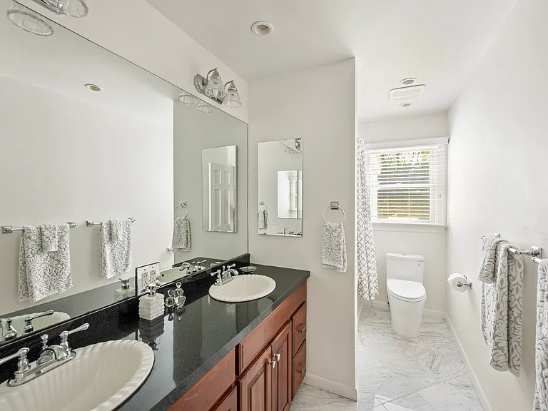89 South Rd — Photo 16