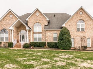 1036 Dorset Dr, Hendersonville, TN 37075