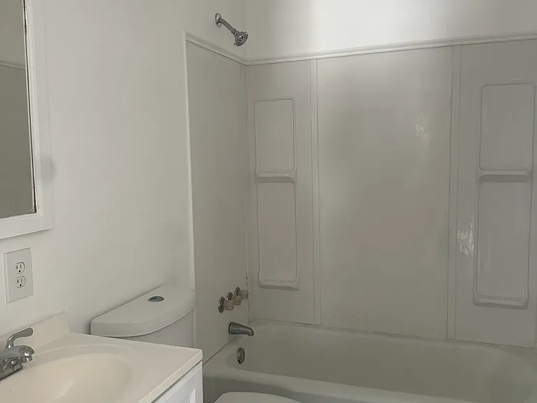 403 Ponroy St — Photo 3