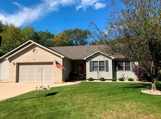 1359 Everett St, Sycamore, IL 60178