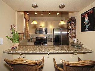 20371 Bluffside Cir #B-306, Huntington Beach, CA 92646