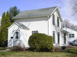 232 5th Ave E, Cresco, IA 52136