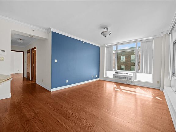 4th image of 3511 Cambridge Ave #6B