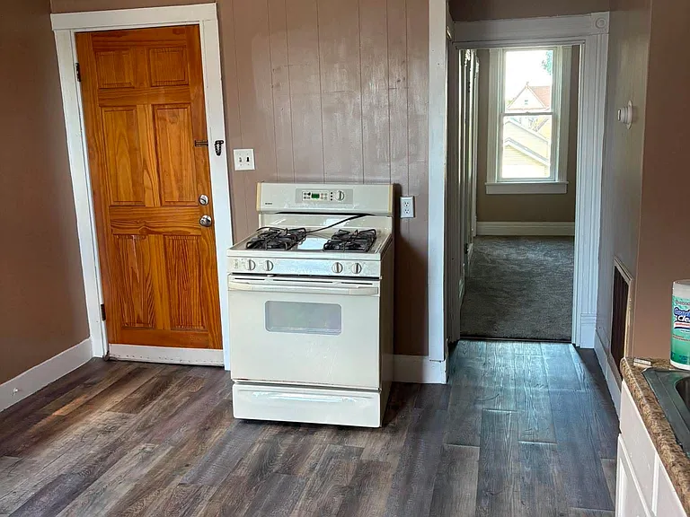 1908 S 12th St #2 — Photo 3