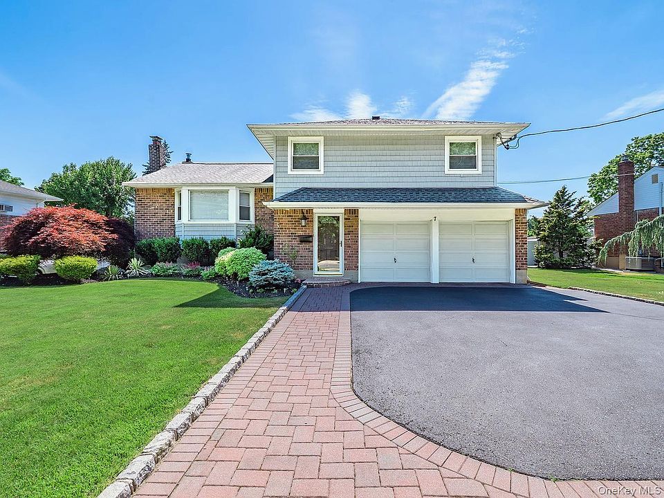 1st image of 7 Plainview Rd
