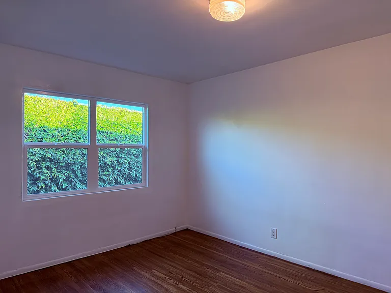 1380 Masselin Ave #6 — Photo 6
