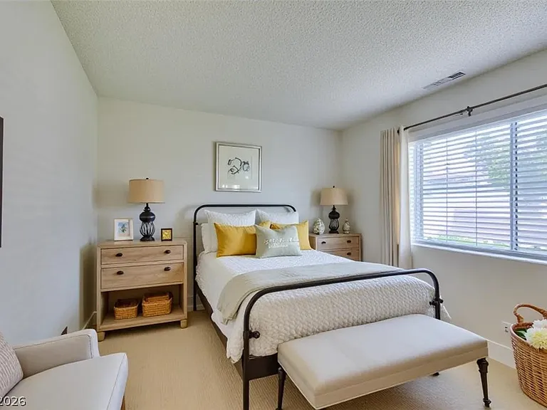 1800 Edmond St #124 — Photo 56