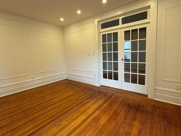 31 E 127th St #2B — Photo 3