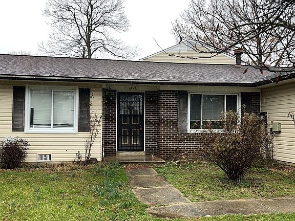 4th image of 10501 Beechwood Dr