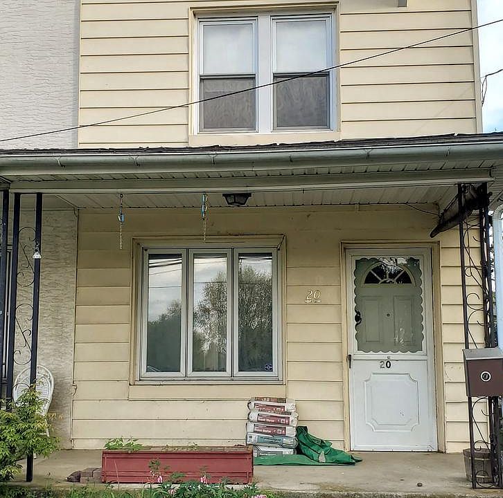 1st image of 20 W Vine St