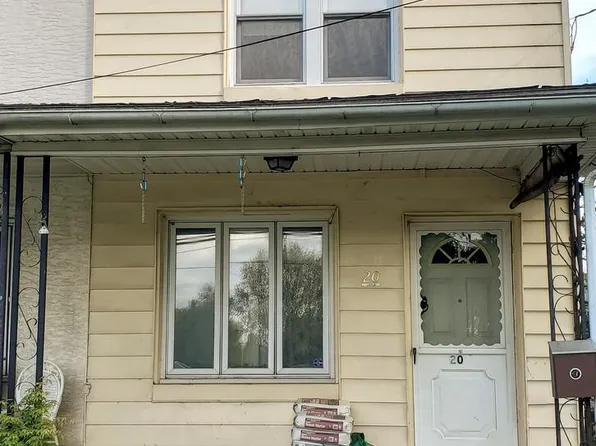 20 W Vine St, Fleetwood, PA 19522
