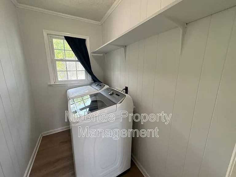 2754 Hazel St — Photo 13