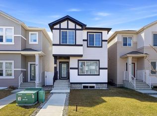39 Lake St, Red Deer County, AB T4E 1B9