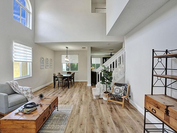 3rd image of 5116 Heron Place