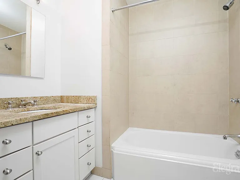 120 E 13th St #3R — Photo 11