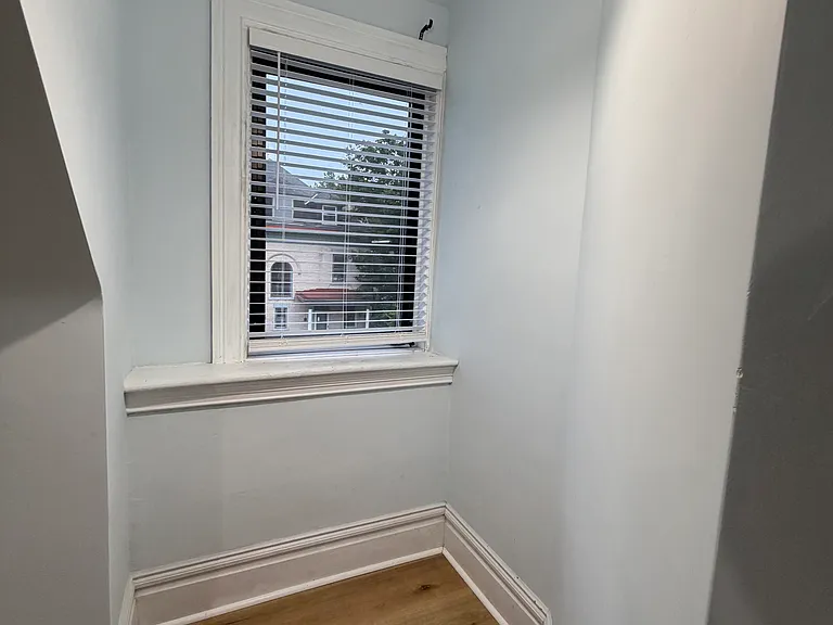 150 Stratford Ave #B — Photo 27