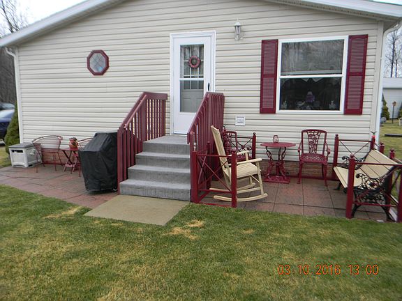 3rd image of 812 Missouri River Dr