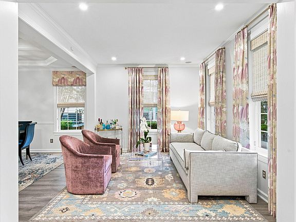 5th image of 1147 Blakeway St