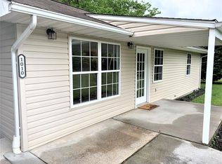 1010 Old Oakvale Rd, Princeton, WV 24740