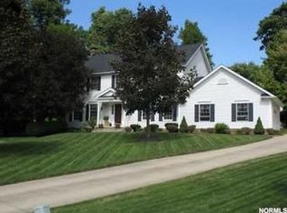 255 White Oak Ct, Aurora, OH 44202