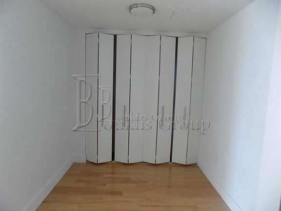 3rd image of 200 Water St APT 528