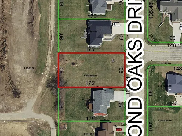 300 Diamond Oaks Drive #6, Dodgeville, WI 53533