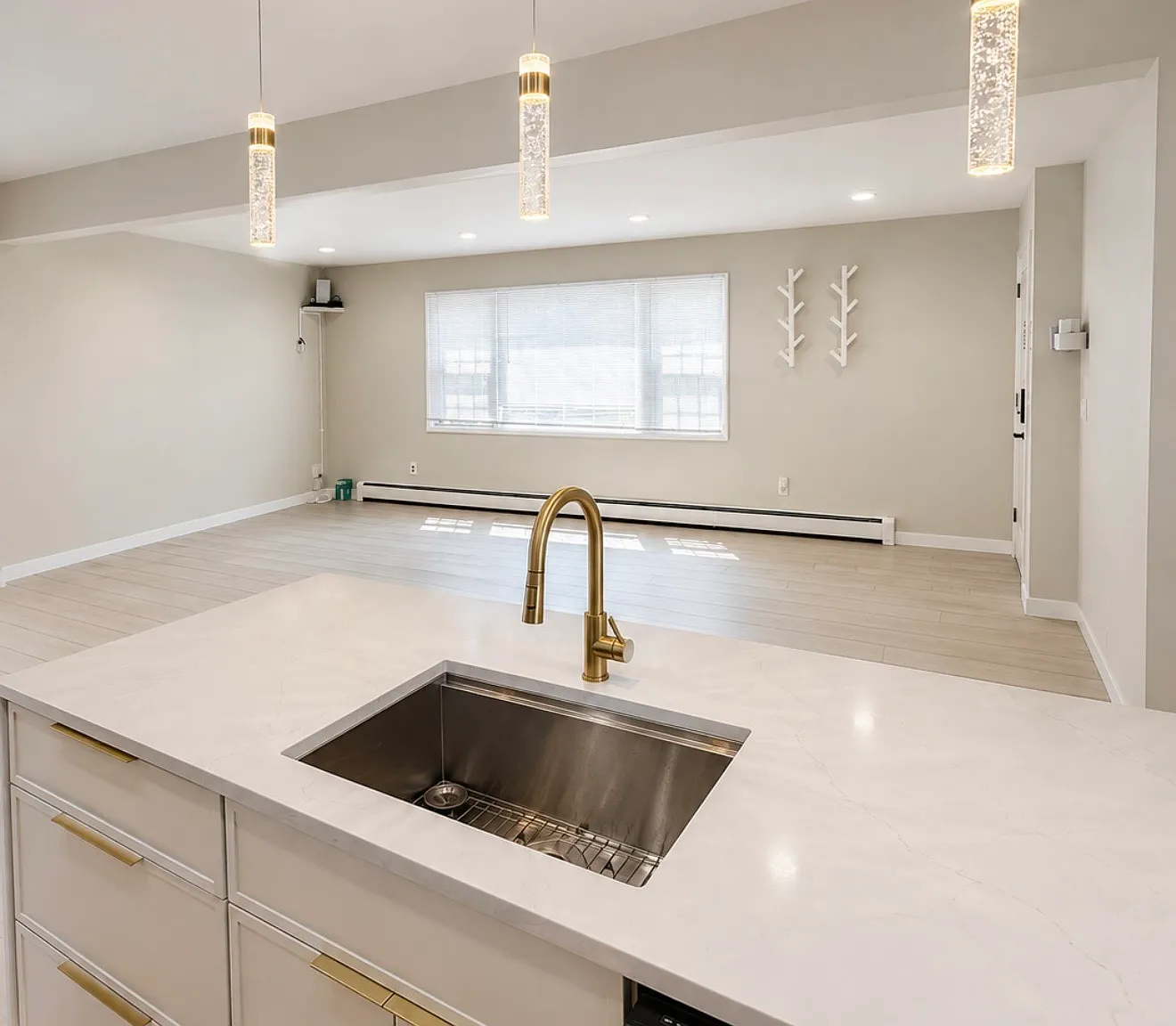 3 bed, $4,800 — Photo 4