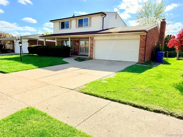 30943 Roselawn Dr, Warren, MI 48088