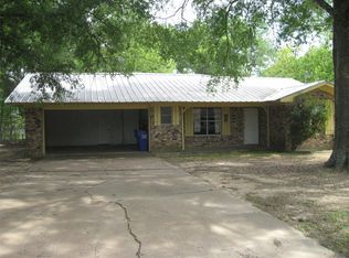 108 Briar Ln, Crockett, TX 75835