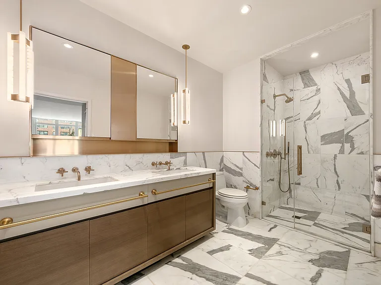 305 E 51st St #5B — Photo 5
