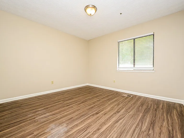 5796 Trent Walk Dr — Photo 14