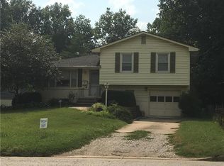 8324 Main St, Kansas City, MO 64114