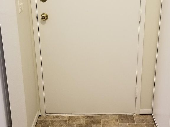 3rd image of 4501 Grandview Dr W Unit T220