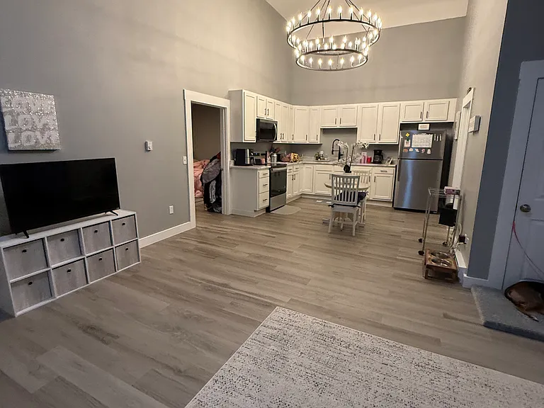 77 Elm St #7 — Photo 3