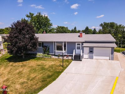 1390 Central Ave N, Valley City, ND, 58072