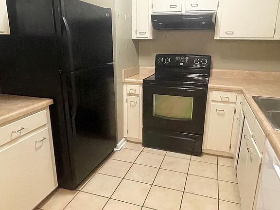4th image of 4146 NW 31st Ter